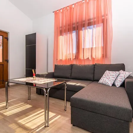 Apartment Mimi Pula