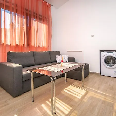 Apartment Mimi Pula